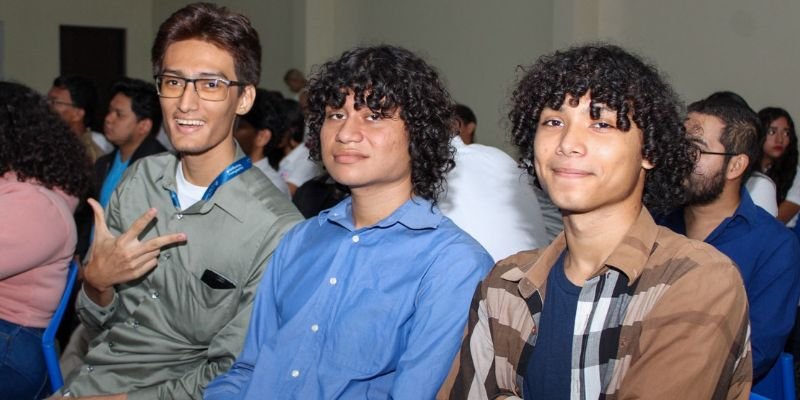 Realizan en Managua la conferencia “Creatividad e innovación disruptiva” rumbo al Hackathon Nicaragua 2025