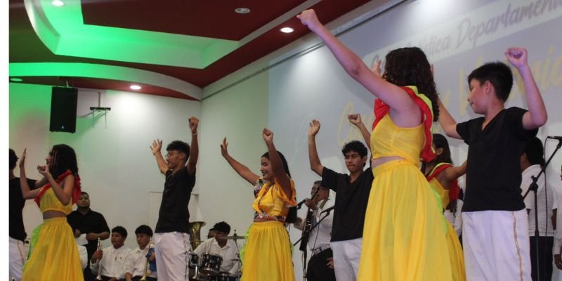 Río San Juan celebra su identidad y talento en la Gala Artística Departamental “Cosechas y Victorias”