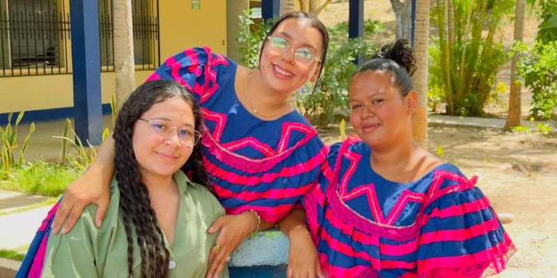 Centros Tecnológicos celebran el Día de la Alegría con entusiasmo, cultura y formación técnica