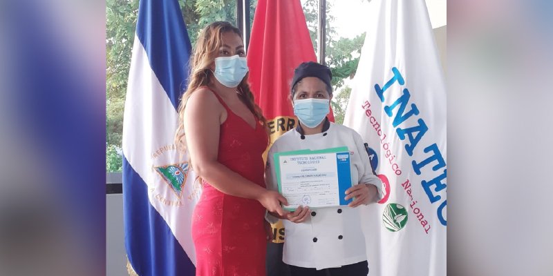 Emprendedores Turísticos de Pochomil aprenden agregar valor a productos del mar