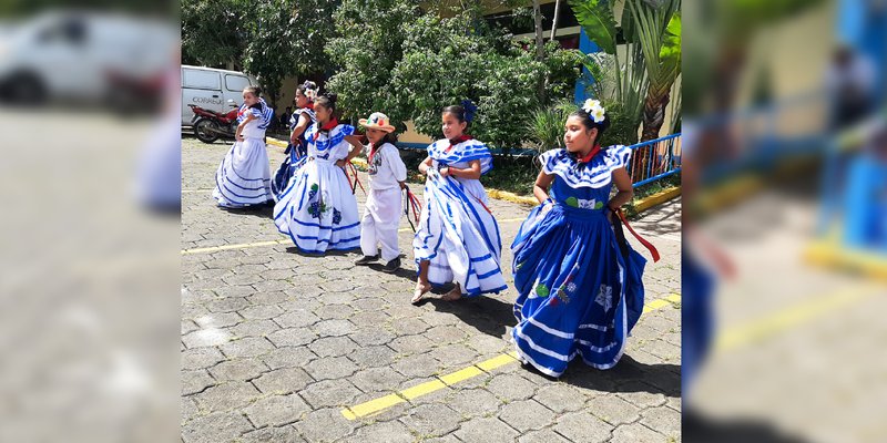 Estudiantes técnicos de Matagalpa celebran natalicio de los Comandantes Tomás Borge y Fidel Castro