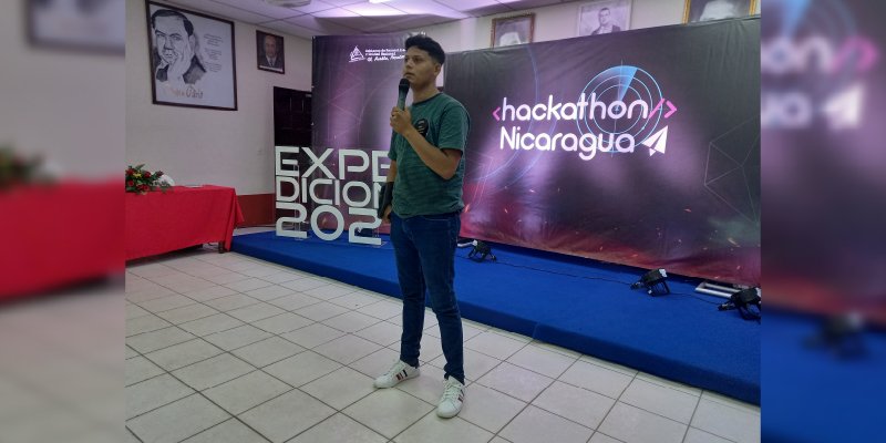 Jóvenes creativos se preparan para el desarrollo de aplicaciones