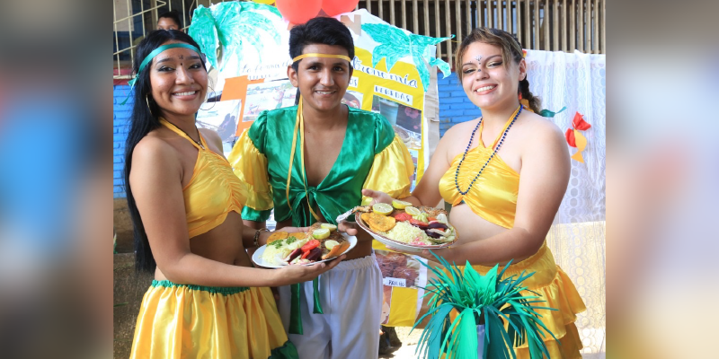 Orgullo e identidad cultural expusieron estudiantes técnicos del Manuel Olivares