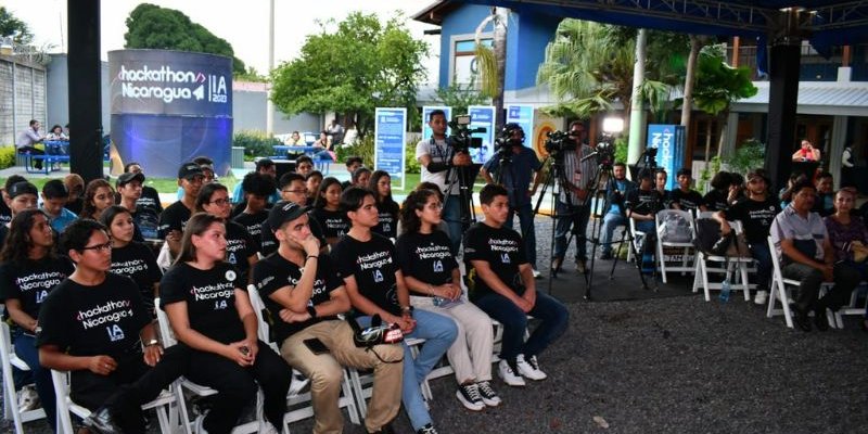 Presentación de Aplicaciones Móviles y Webs Ganadoras de Hackathon Nicaragua 2023