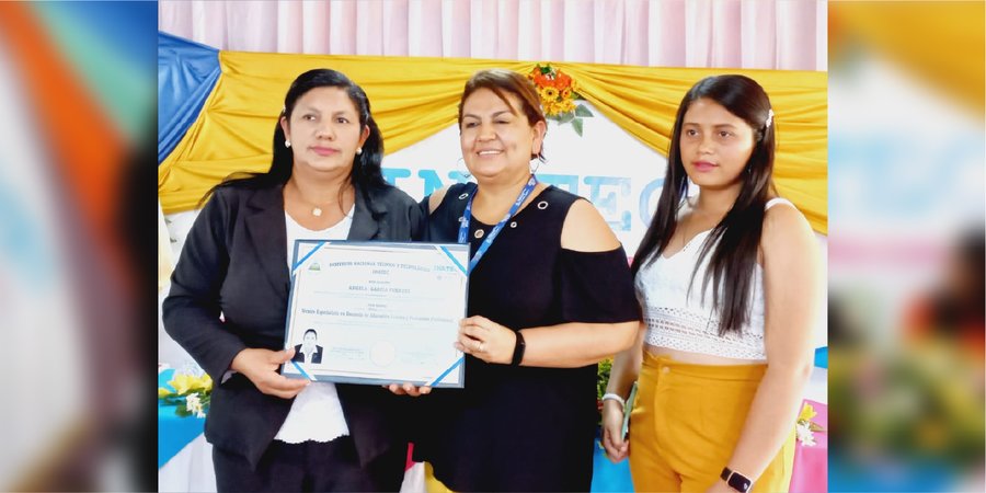 96 docentes se gradúan como Técnicos Especialista en Docencia de la Educación Técnica