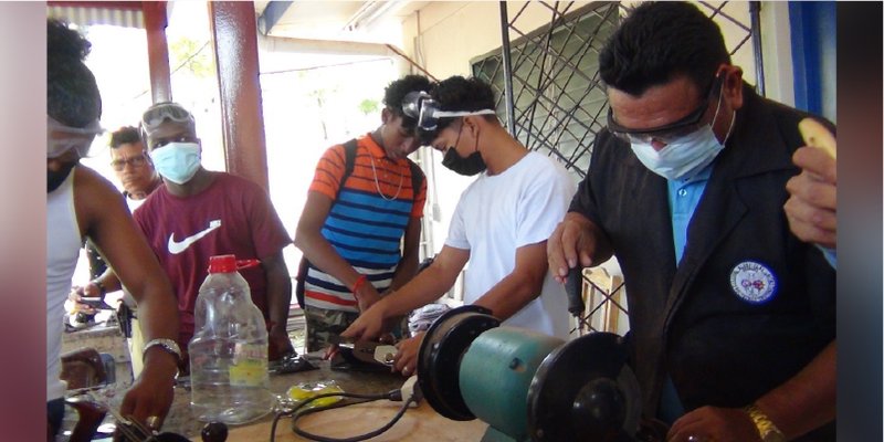 Centro Tecnológico de Bluefields aporta el desarrollo económico del país con 16 carreras técnicas