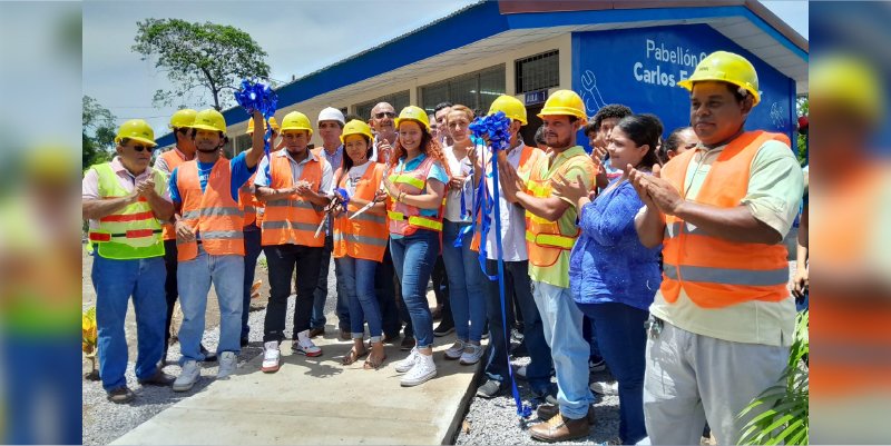 Inauguran aulas didácticas para las Carreras de Construcción Civil, Topografía y Maestro de Obra en Chinandega