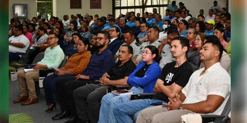 Maestras y maestros del Sistema Educativo finalizan Segundo Seminario de Historia e Interculturalidad