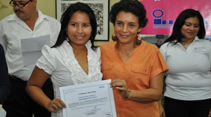 Keyla López,  una madre para admirar