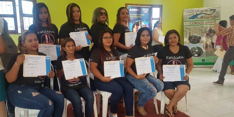 Tecnológico de León realiza promoción XXVIII de Escuelas de Oficio