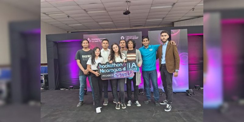 Jornada PitchDecks en Estelí en la Ruta Creativa  Hackathon Nicaragua 2023
