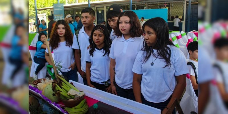 Estudiantes del campo celebran Feria de la Semilla: Sembrando Orgullo e Identidad Campesina