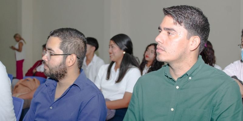 Realizan en Managua la conferencia “Creatividad e innovación disruptiva” rumbo al Hackathon Nicaragua 2025