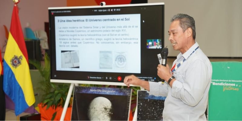 “Constelaciones y conocimiento: ciencia viva en el Sistema Educativo Nacional”