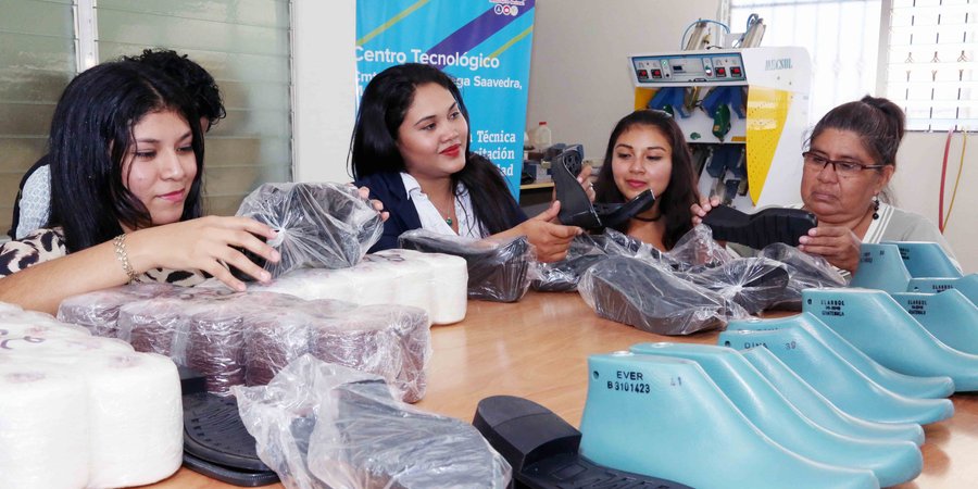 Inauguran moderno Taller de Cuero y Calzado en Masaya