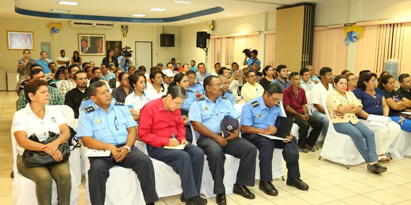 Capacitación a docentes de Centros Técnicos Privados