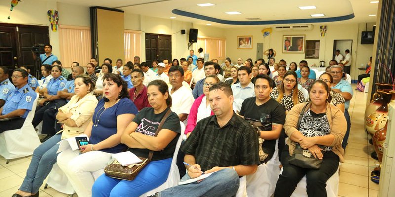 Capacitación a docentes de Centros Técnicos Privados