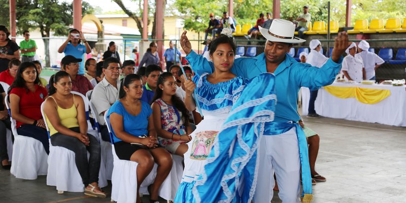 Escuelas Tecnológicas de Campo en Granada