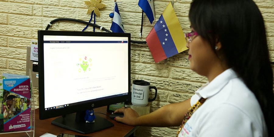 Servidores Públicos del INATEC aprenden Inglés de manera virtual