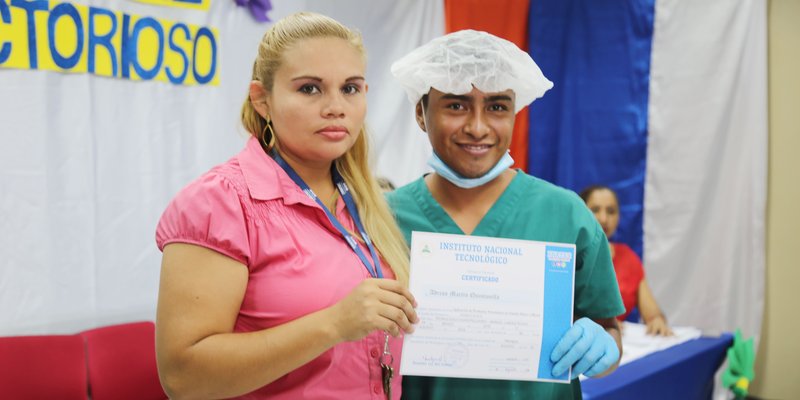Lugareños aprenden adecuada aplicación de productos veterinarios