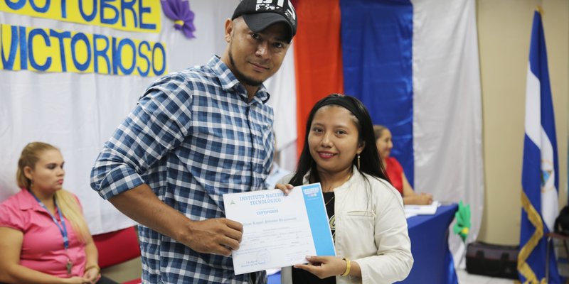 Lugareños aprenden adecuada aplicación de productos veterinarios
