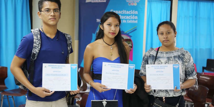 Lugareños aprenden adecuada aplicación de productos veterinarios