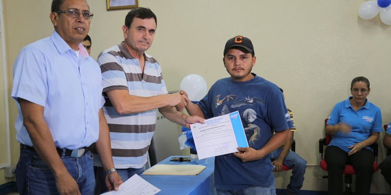 Certifican a trabajadores empíricos de Chinandega