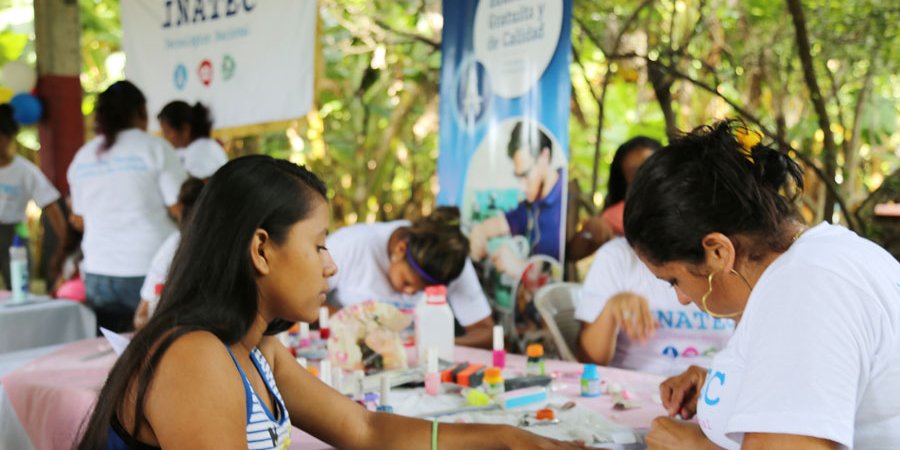 Comunidad de Ometepe contenta con Festival de la Belleza por estudiantes técnicos