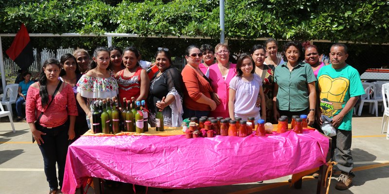 Unas 200 personas se insertaron en el mercado laboral mediante las Escuelas Municipales de Oficio y las Escuelas Tecnológicas de Computación