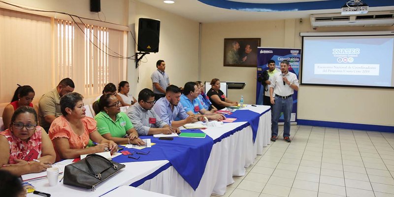Encuentro Nacional con Coordinador@s de Capacitación   del Programa Usura Cero