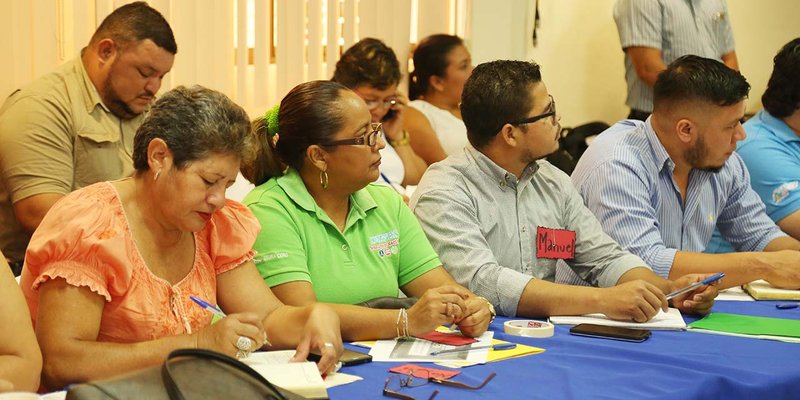 Encuentro Nacional con Coordinador@s de Capacitación   del Programa Usura Cero