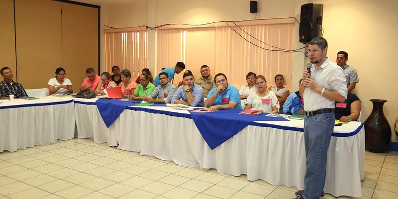 Encuentro Nacional con Coordinador@s de Capacitación   del Programa Usura Cero