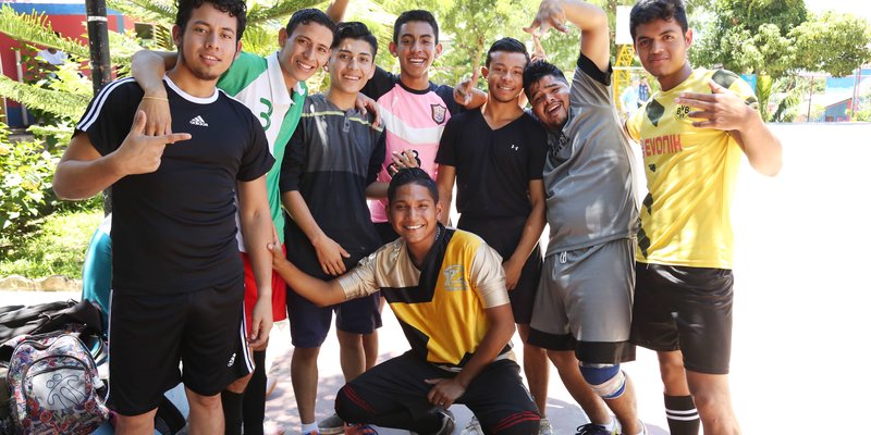 “En Deporte Ganamos la Paz”