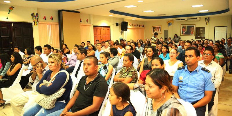 Graduación protagonistas  de Inglés Comunicativo