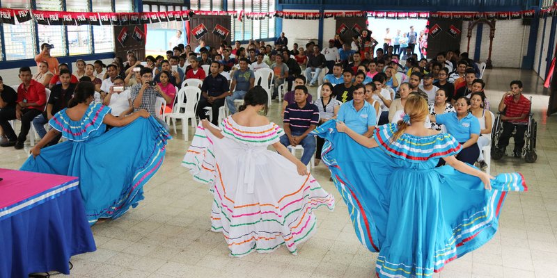 Cine foro en conmemoración a Rigoberto López Pérez