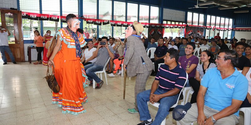 Cine foro en conmemoración a Rigoberto López Pérez