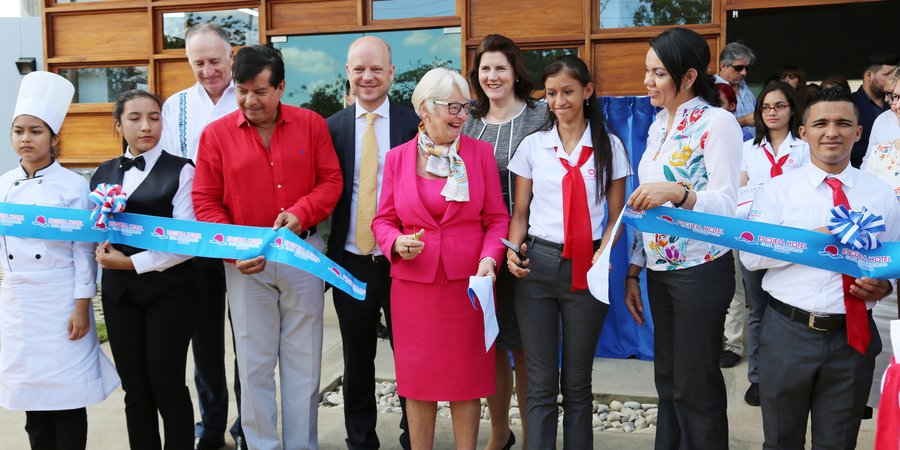 Inauguran modernas instalaciones en “Escuela Hotel Casa Luxemburgo”