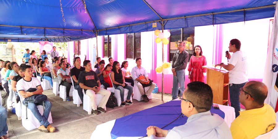 Estudiantes de Ingles celebra 9 años del Tecnológico Nacional de Idiomas
