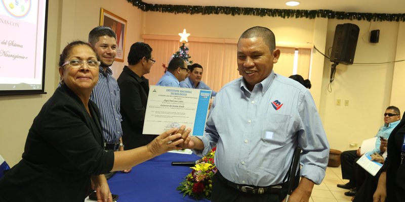 INATEC certifica a 95 personas con discapacidad sensorial