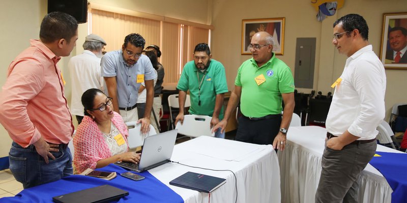 Taller de Comunidades Virtuales
