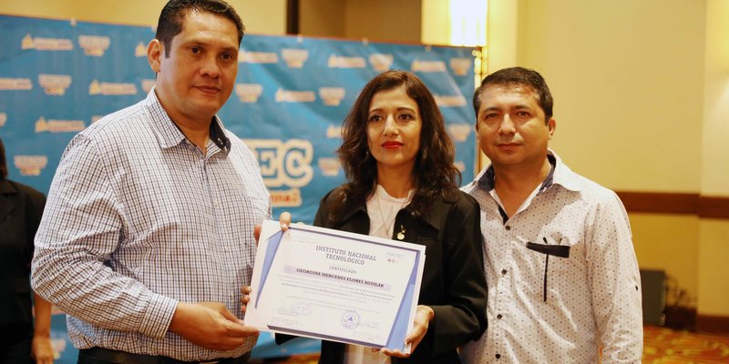 Segunda Promoción de Docentes de Educación Técnica 2019, “Aportando a la Paz y la Prosperidad”