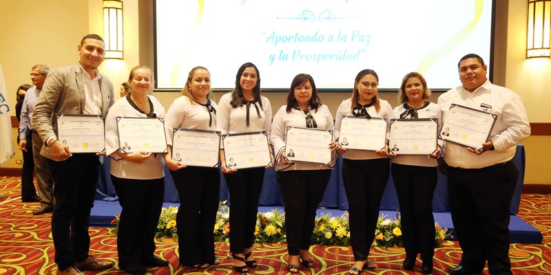 Segunda Promoción de Docentes de Educación Técnica 2019, “Aportando a la Paz y la Prosperidad”