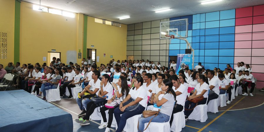 Estudiantes Técnicos retoman sus clases