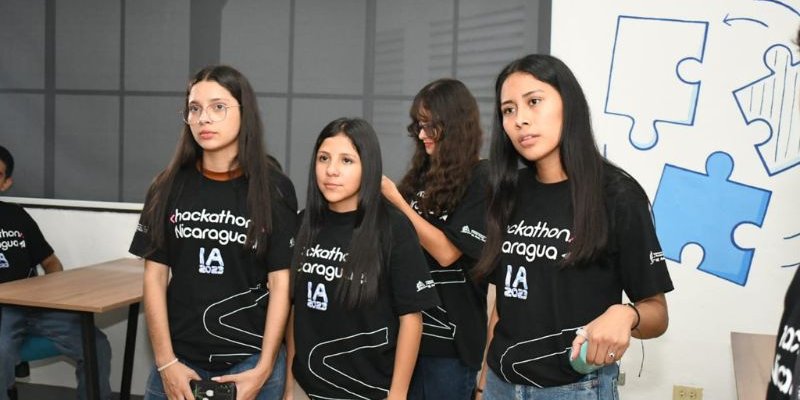 Presentación de Aplicaciones Móviles y Webs Ganadoras de Hackathon Nicaragua 2023