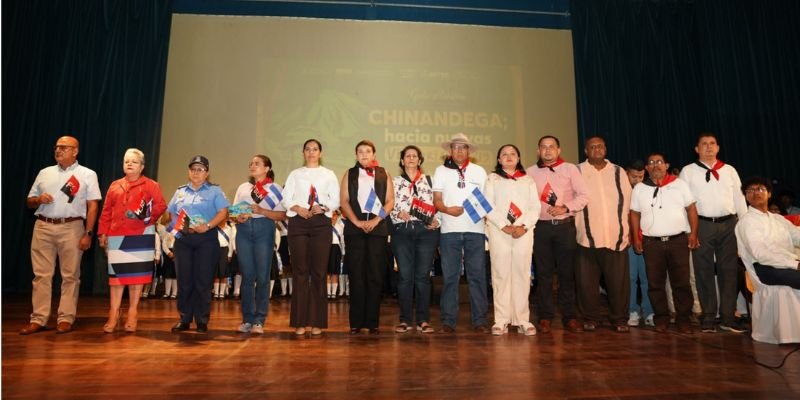 Gala Artística en Chinandega rinde homenaje a Germán Pomares y fortalece la identidad cultural de las nuevas generaciones