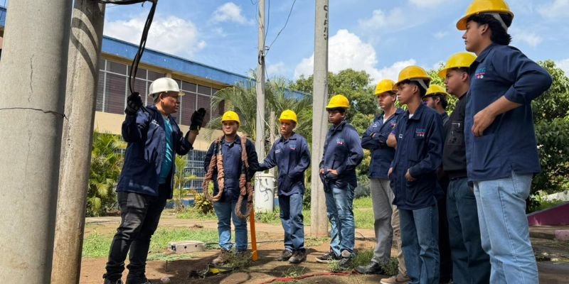 El docente que transforma vidas desde el aula e inspira a generaciones de técnicos en Chinandega