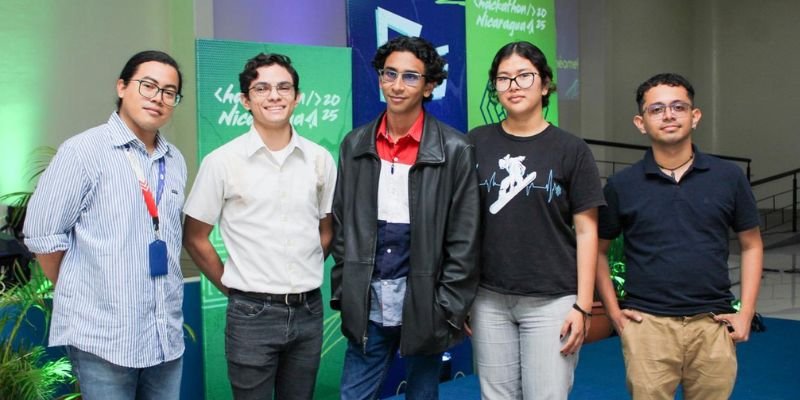 Realizan en Managua la conferencia “Creatividad e innovación disruptiva” rumbo al Hackathon Nicaragua 2025