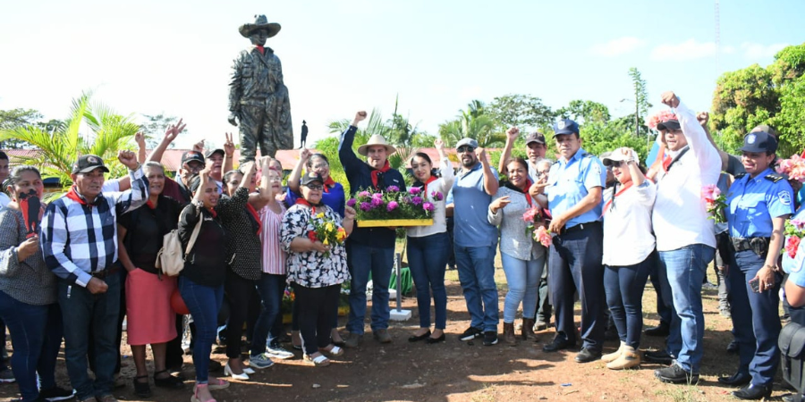 Inauguran Monumento del General Sandino en Centro Tecnológico de Nueva Guinea