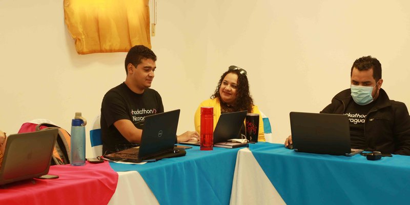 Clasificados al Festival Hackathon Nicaragua 2020 participan en Talleres de Entrenamiento Inmersivos