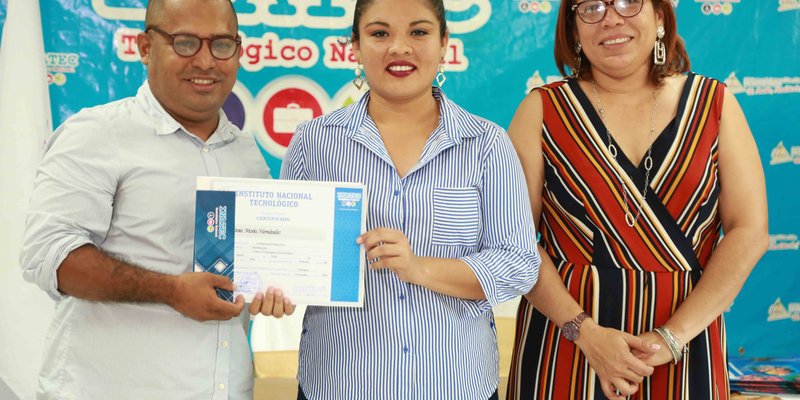 Protagonistas de la Capacitación Técnica Celebran entrega de certificados